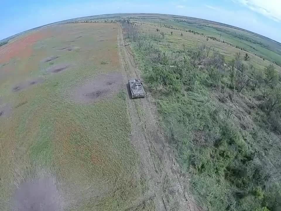 ����� �����: ����� ���������� FPV-������ �������-���� ������������ �� 45-� ������� �������� ���. �� ����� ��������� 2� ��� ��� �� ����������� �����������