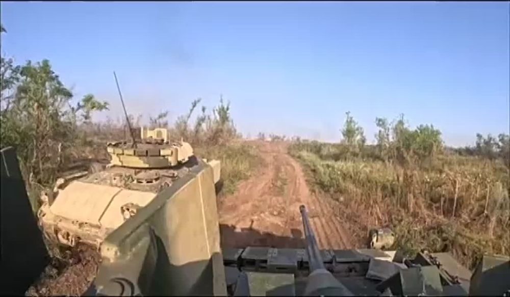 ���������� ��� M2A2 Bradley ODS-SA �� ����������� ����������� ������