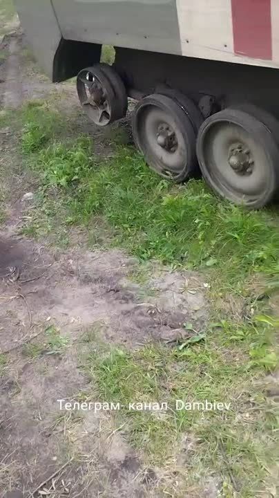 Чингис Дамбиев: Очередной подорвавшийся на мине на Запорожском направлении украинский бронетранспортер М113 американского прлизводства