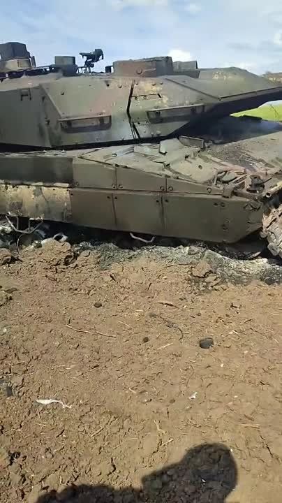 ������������ �-72 � Leopard 2A6 ���������� �� ����������� ������