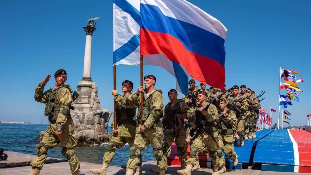 Сергей Шойгу отметил героизм бригады морской пехоты из Севастополя