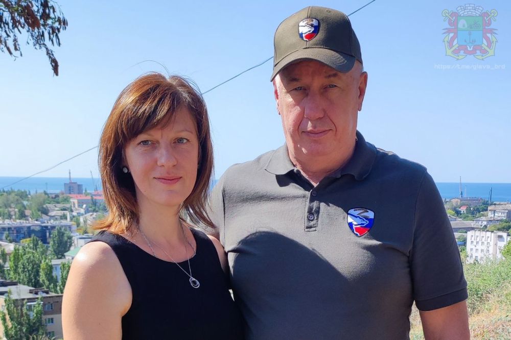 Коммунальное предприятие «Бердянский центральный рынок» продолжает ремонт кровли здания оптового рынка