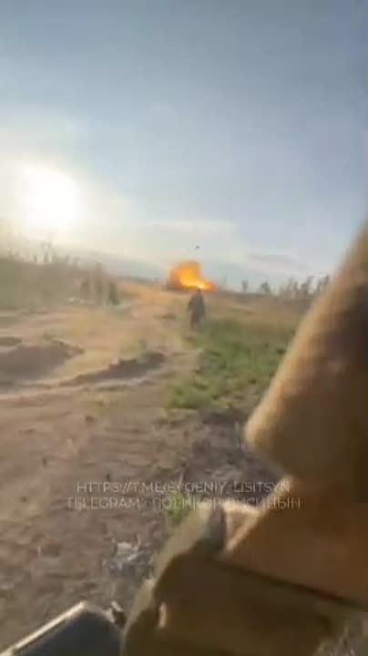 Евгений Лисицын: На кадрах с Запорожского фронта видно как российский ПТУР прилетел точно в танк укронацистов