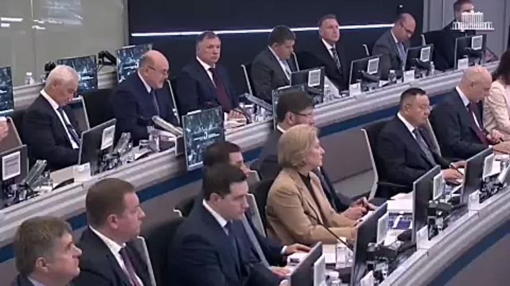 В новых регионах России будут обновлены около 1,2 тыс. км дорог