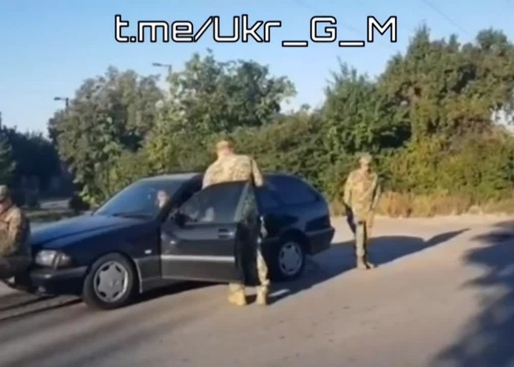 �������� �������� ����� ��������� � �������������� �������� ������� ����� ����������� �������