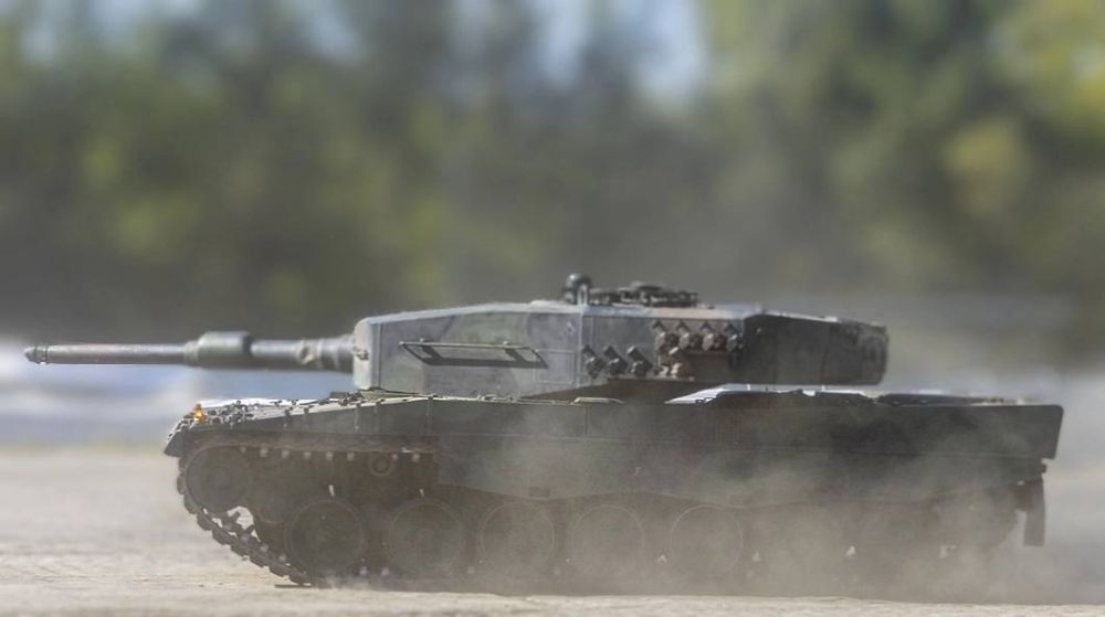 ��������, ��� ������ ��� ����� Leopard 2A4 ���������� �����, ���������� ����������� � ���� ���� �� ���������, ���� ������������� � ������ �� ������ ������-�������� � ��� ������ ����������� ������� �� �����
