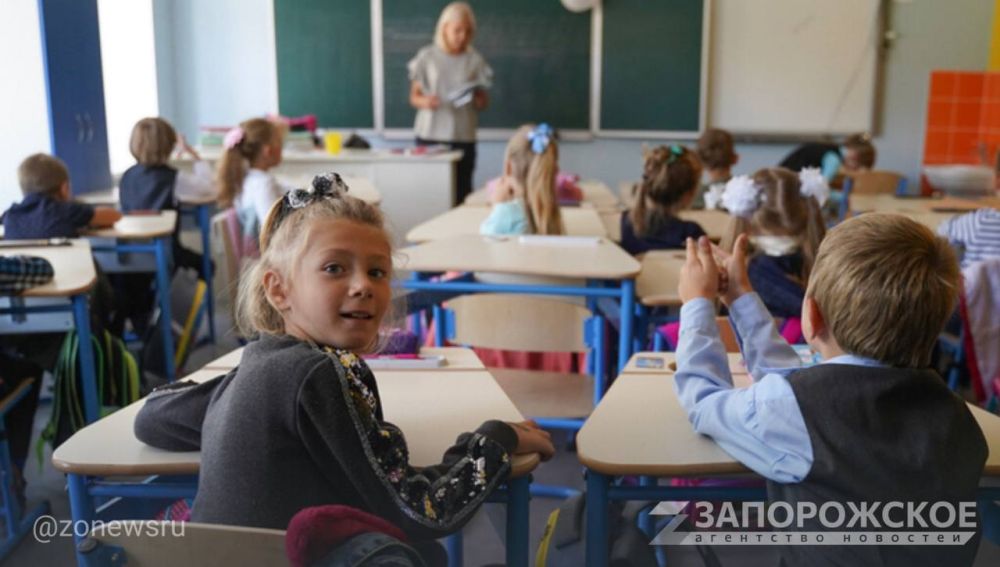 Минпросвещения: в России ежегодно открывают 300-400 новых школ