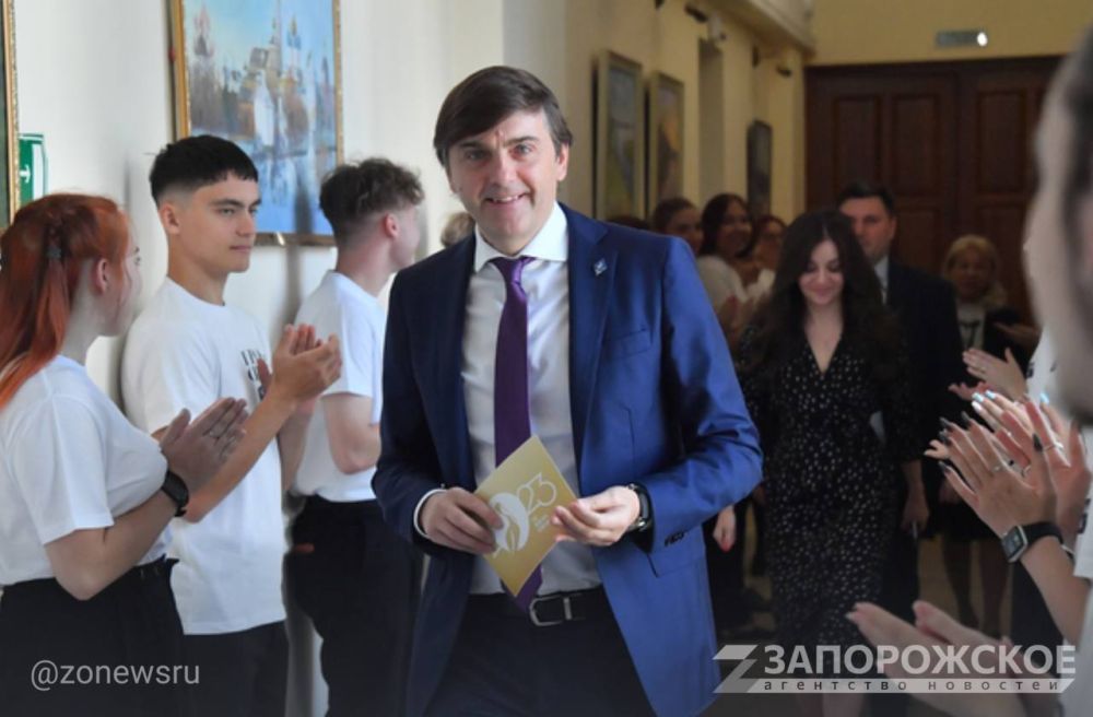 Сергей Кравцов поздравил всех педагогов России с профессиональным праздником