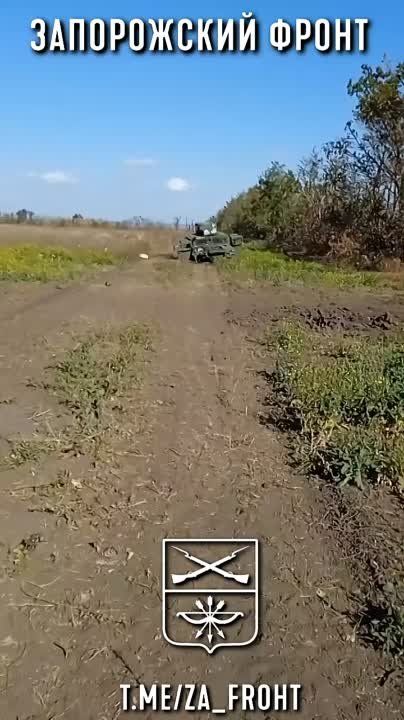 ������������ HMMWV ��� ����� � �.�. �������� �� ����������� �����������
