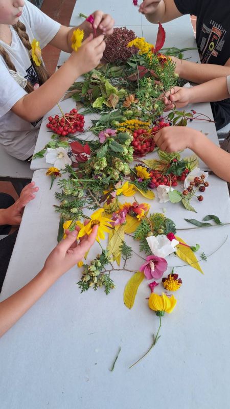 Кружок по флористике ГКУ ЗО "Центр детско-юношеского творчества" г. Каменка-Днепровская