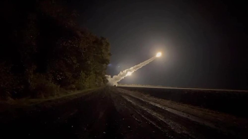 ����� ������� ���� ��������� ����� MGM-140A ATACMS Block 1 �� ��������� M142 HIMARS ���������� ����� �� ��������� � ��������� � ���� � 16 �� 17 �������