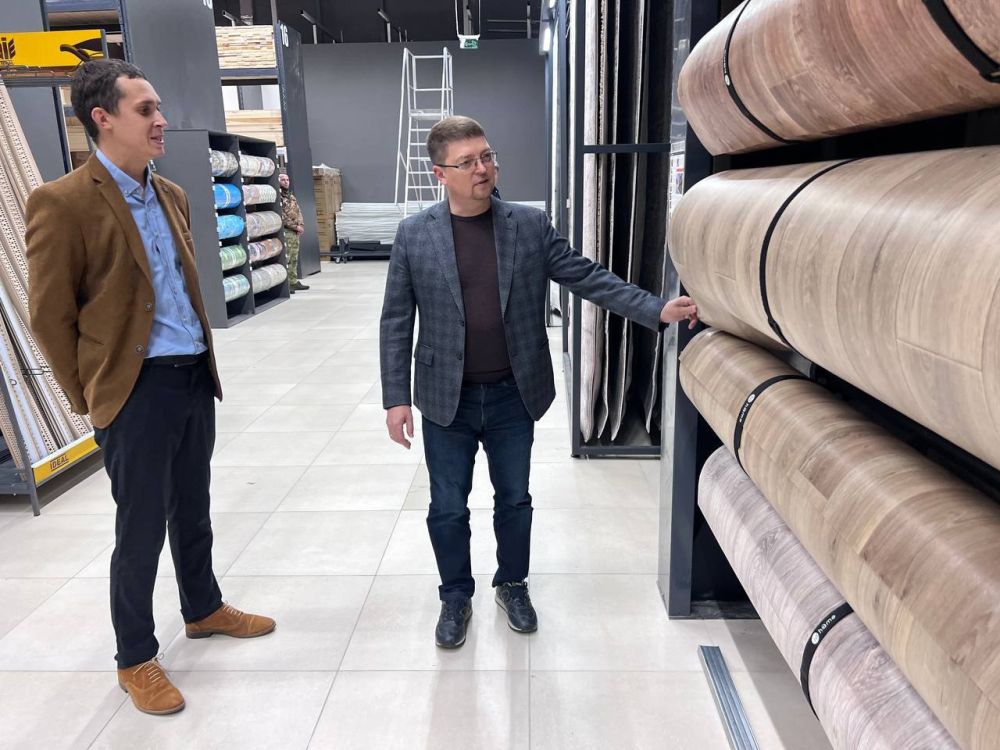 В Бердянском Торговом Центре открылся новый магазин "Стройцентр", где представлен широкий ассортимент продукции от российских производителей