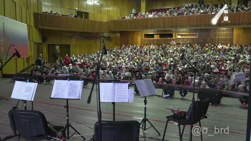 � ��� ��������� � ����������� �������������� "� �����, � �����, � ������" �������� �������� ������ ������ ������ ������