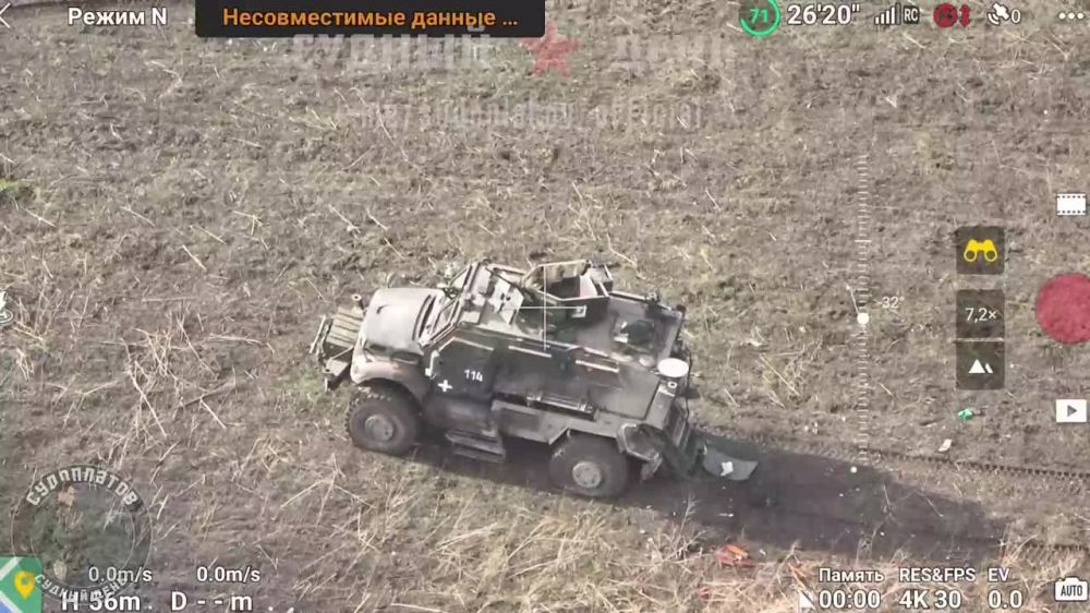 ����� FPV-������ ��-40 �� ������ � ����������� ���������, ��������������� M1124 MaxxPro, ������� � ������ ������� � �����