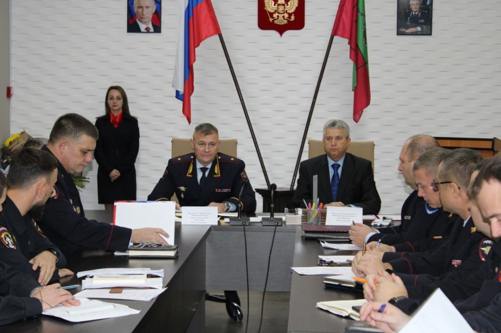 В ГУ МВД России по Запорожской области прошло награждение отличившихся сотрудников полиции