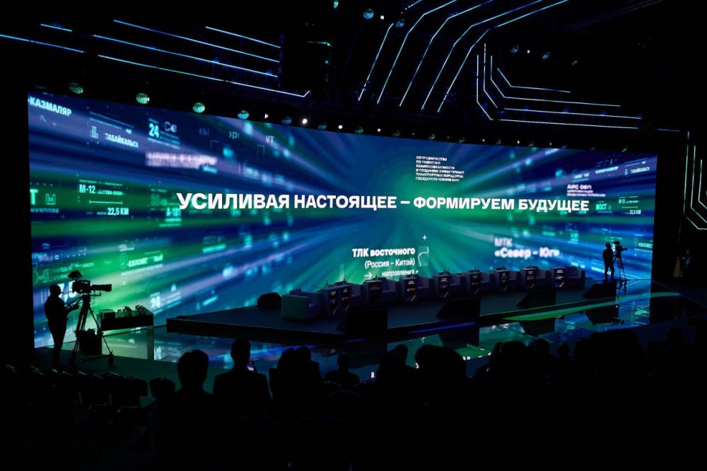 Делегация Министерства транспорта и развития транспортной инфраструктуры Запорожской области, возглавляемая Министром, посетила выставку и форум Транспортной недели-2023