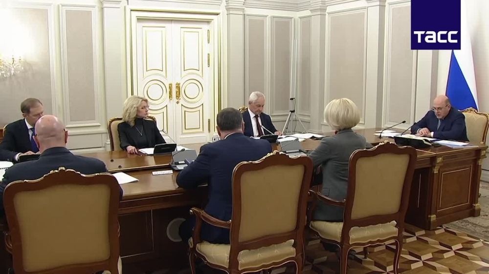 Правительство России направит свыше 5,1 млрд рублей в 2023-2024 годах на обеспечение детей с сахарным диабетом портативными системами непрерывного мониторинга глюкозы, сообщил Михаил Мишустин на совещании со своими заместителями