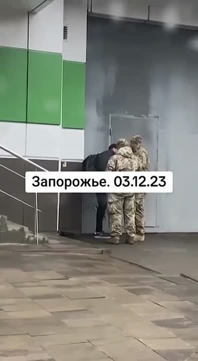 � ������ ��������� ����� � ������� �� ������.