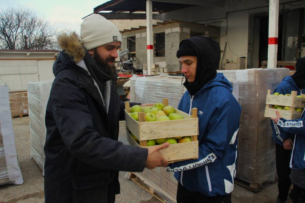 Из Севастополя сегодня выехала партия гуманитарной помощи общим весом 10 тонн в подшефный Мелитополь