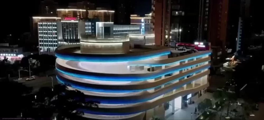 Илон Маск напрягся: Xiaomi показала, как электромобиль SU7 самостоятельно паркуется на многоуровневой парковке в Китае