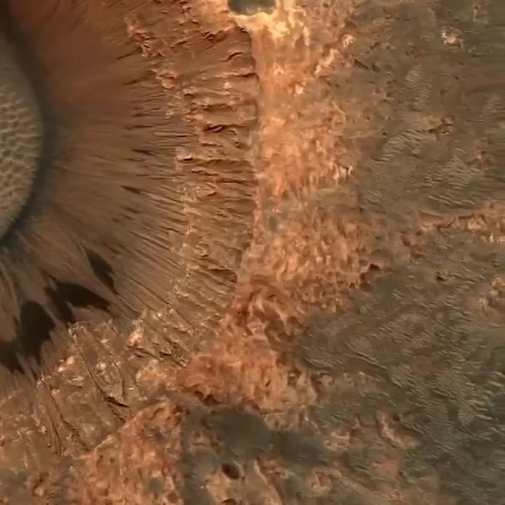 ��� �������� 1,5-������������ ����������� ������, ������� ������� ������ HiRISE