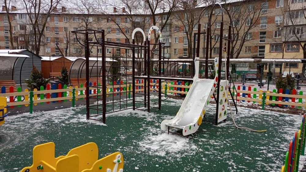 ������ �����������: � ���������� ��������� ��������������� �������� ���������� �� ��. �������� �������, 8 � ��. ����� ���������, 8, 8�