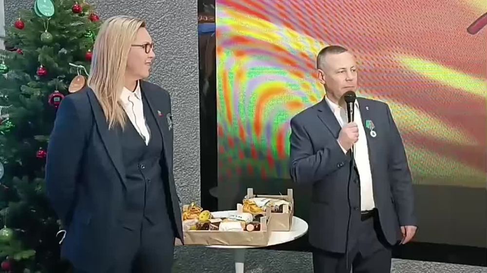 ����������� ������ � ������� ���� ������� ���������� ����������� ������ 200 ��������� ������ �� �������������� ������ ��������������, �������������, �������������, ������ ����� � ������ ���������� ��������