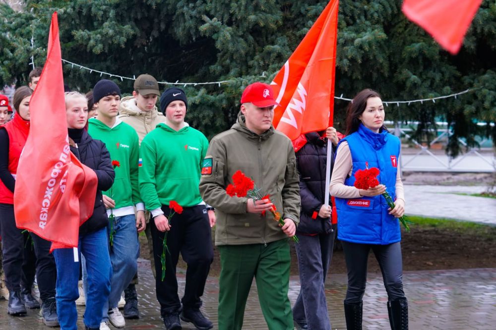 ���� ������: 18 ������ � 370-��������� ������������� ����