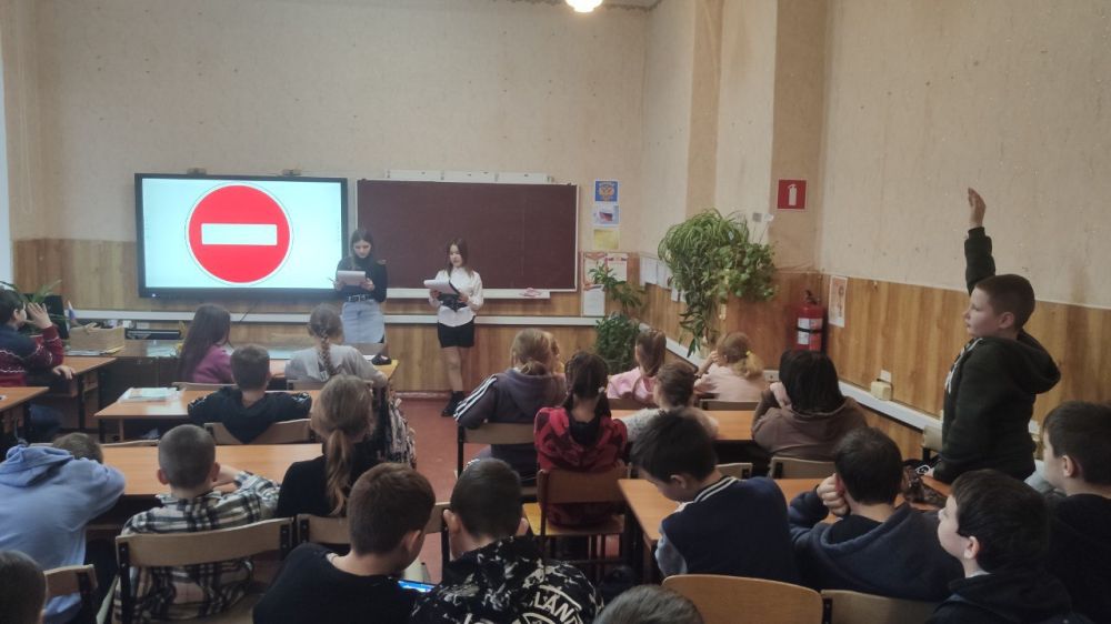 С каждым годом количество транспорта на дорогах России возрастает, а вместе с этим увеличивается и количество дорожно-транспортных происшествий