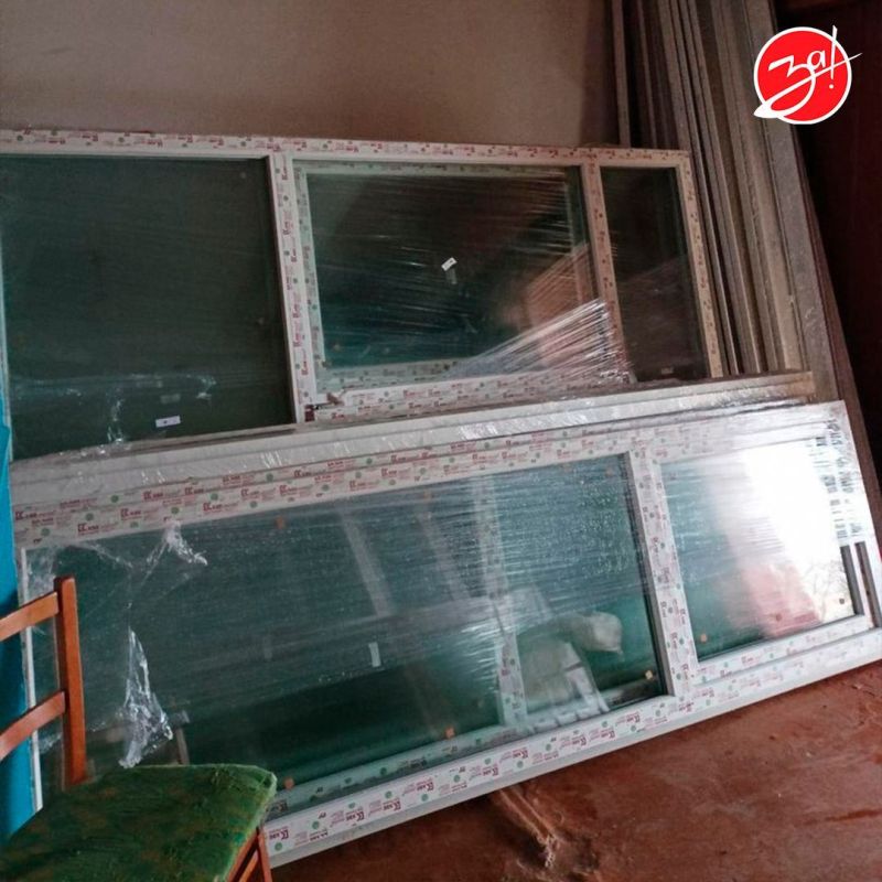 Команда Президента - шефы из Пензы заменят более 800 м стекол в средней школе №6 в Токмаке