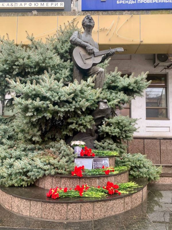 25 ������ � �������� ����