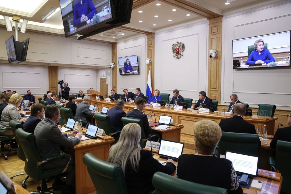 Владимир Константинов: В Совете Федерации России под руководством Валентины Ивановны Матвиенко прошло заседание Совета по вопросам интеграции воссоединенных субъектов РФ в правовую и социально-экономическую системы России