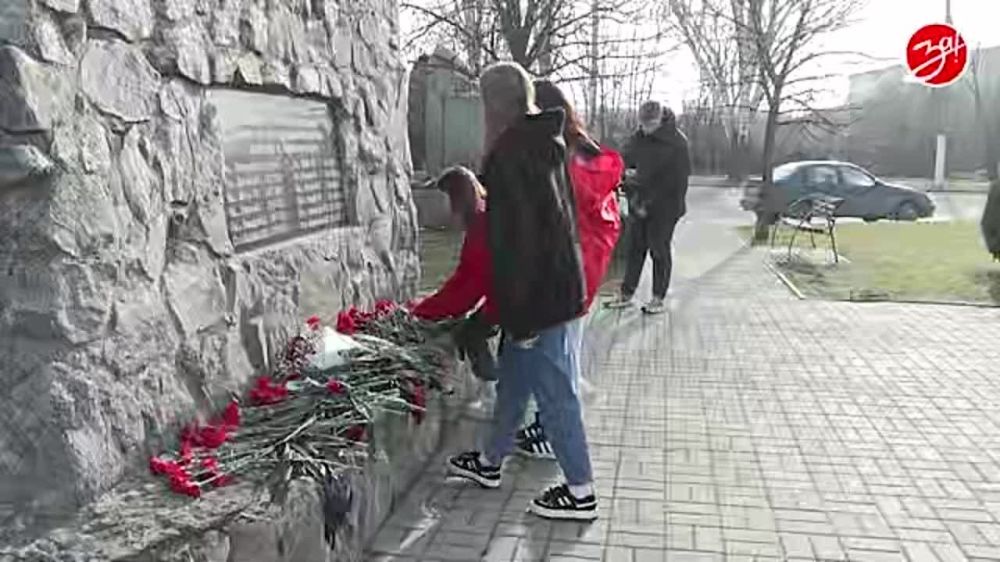 � ����������� ������� �������� 35-� ��������� ������ ��������� ����� �� �����������