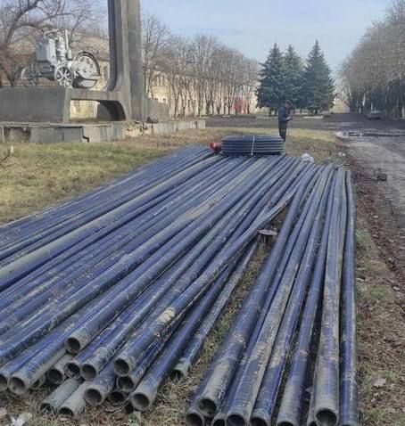 В Токмаке при содействии пензенцев заменят 770 метров труб центрального водопровода