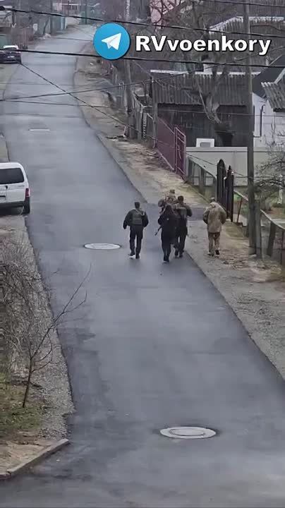 ������ ������ ��������� �������� �. ����� ����������� ������� �� ��� �� �������� � ��� ������