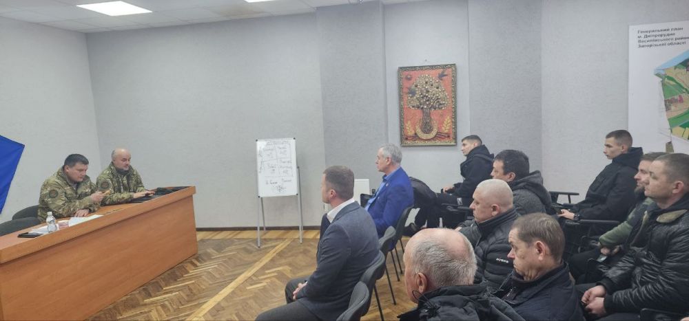 ������� � 13:00 � ���� ��������� ������������� ���������� ������� � ��������������� ������������ �������� �������, ������� ������� ������, � ����� ������� � ���� ������� ������� ������ �������������