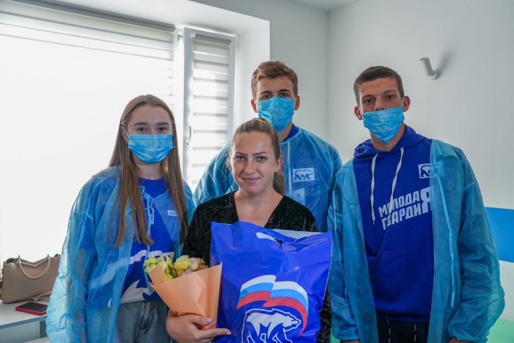 «Единая Россия» поздравит женщин с 8 марта по всей стране