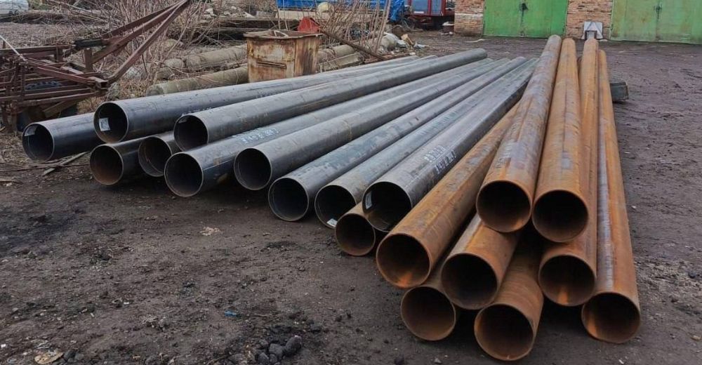 Шефы из Пензы привезли еще одну партию стройматериалов на будущую скважину в Токмаке