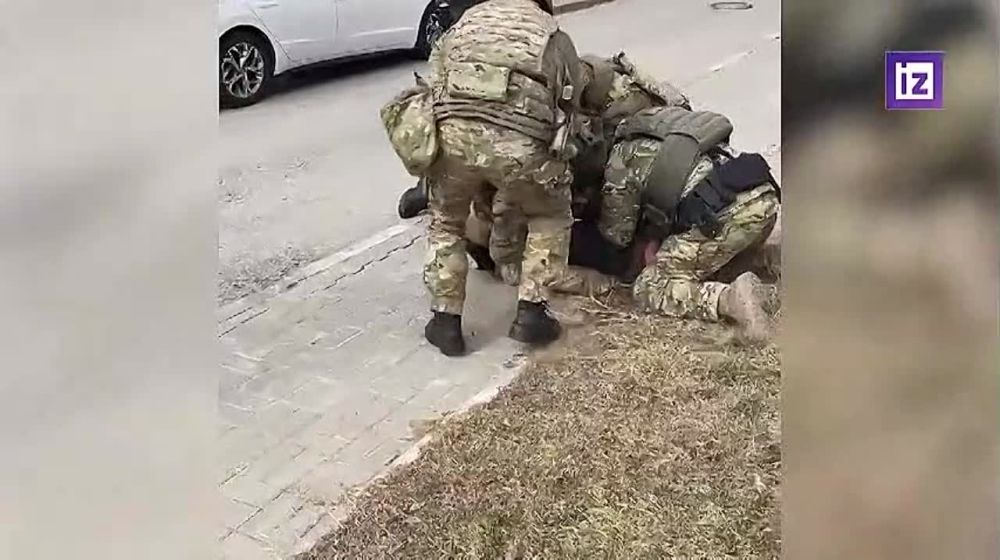�������� ��������� ���������� ��, ������� �� ������� ���* ������� ������ � ������������ ������� � ��������� ���������� �������, �������� � ��� ������