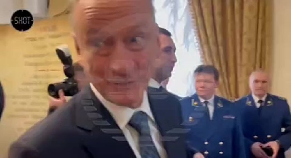 �������� �����: ="����* ��� �������? � ������� �������!"