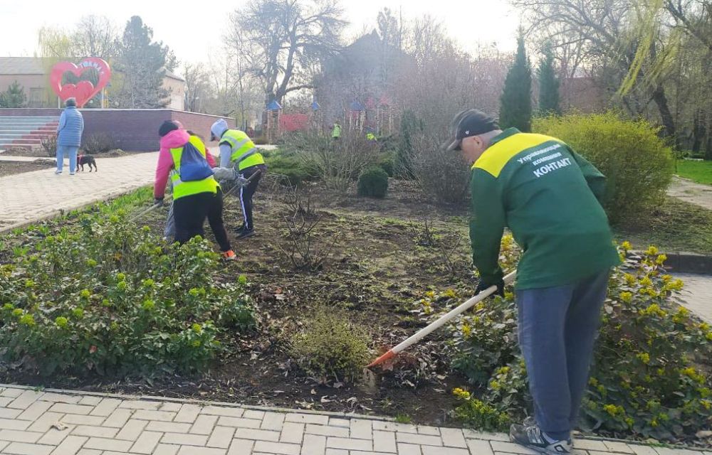 В Токмаке проходит Месячник по благоустройству, санитарной очистке и озеленению территории муниципального округа