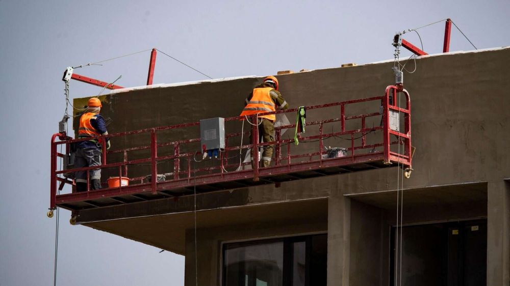 В Крыму за год построили и отремонтировали свыше 60 объектов инфраструктуры – Мишустин