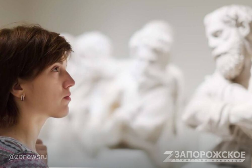 ����� 300 ���������� �������� ��������� � ����������� �������