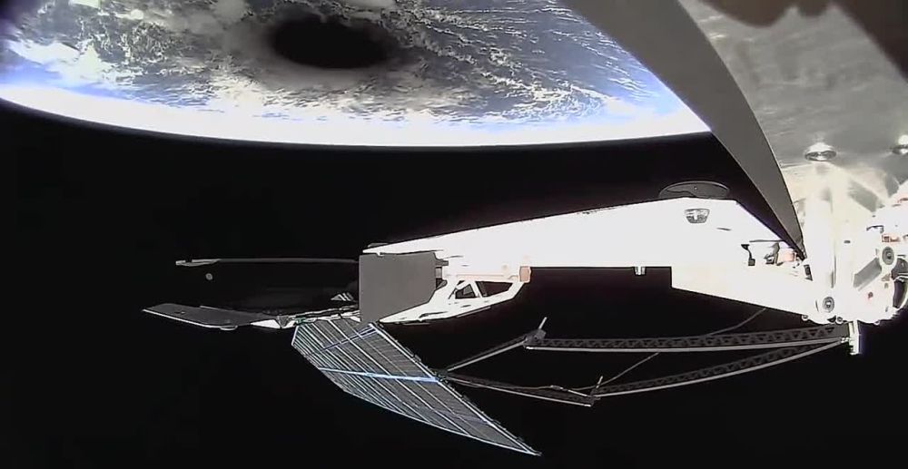 Пятно затмения на поверхности Земли выглядело как черная дыра