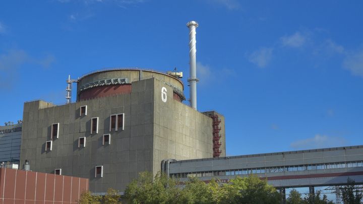 Гросси: атаки на Запорожскую АЭС усилили риск ядерной аварии