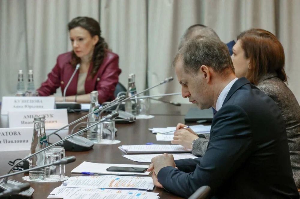 Анна Кузнецова: Разработали предложения по поддержке семей, пострадавших от киевского режима и находящихся в трудной жизненной ситуации в воссоединенных регионах