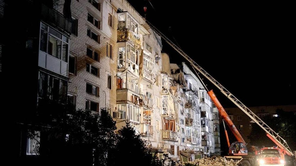 Губернатор Балицкий: четыре человека пострадали при ударе ВСУ по дому в Токмаке