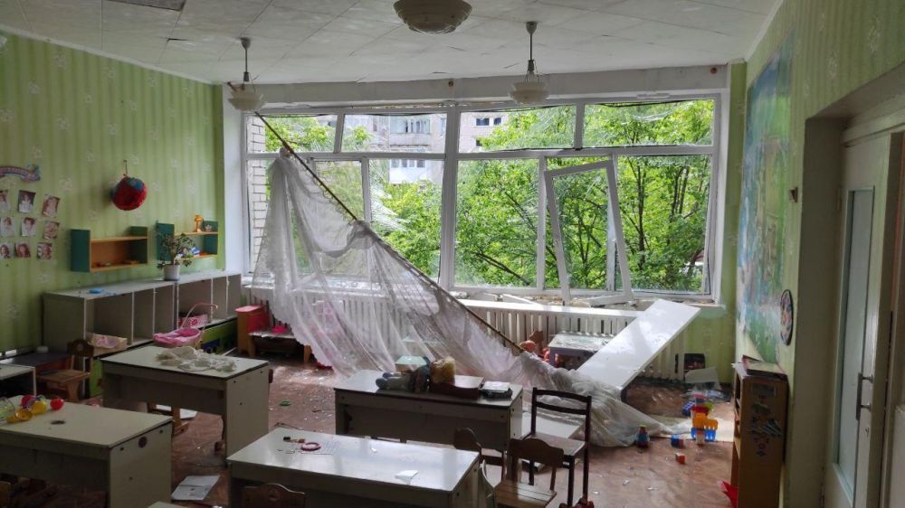 В Токмаке продолжается восстановление теплового контура здания детсада «Кузнечик»