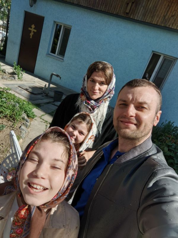 Константин Зайцев: В этот светлый день Христова Воскресения желаю всем жителям нашей великой страны любви, добра, милости Божьей и мирного неба над головой