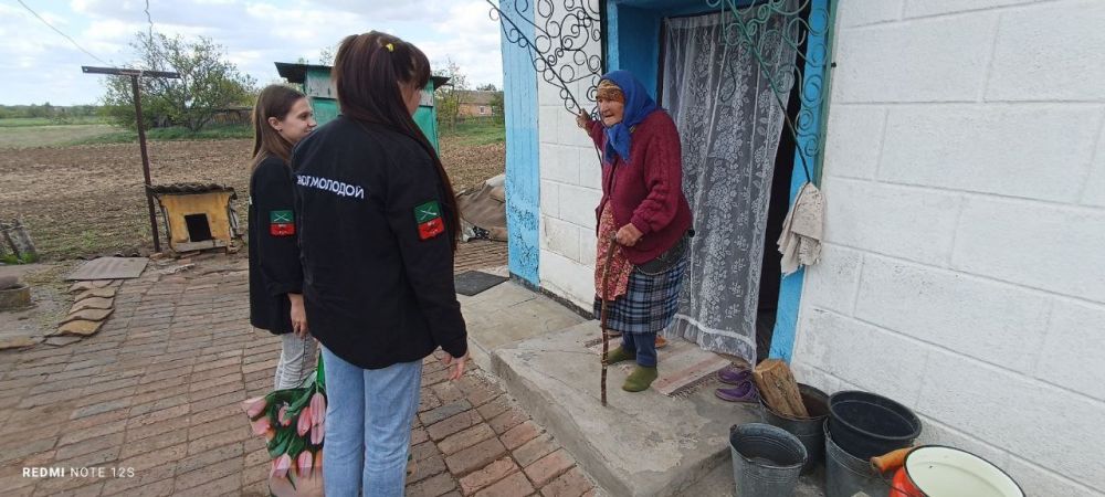 Активисты «ЮгМолодой» в преддверии Великой Победы поздравляли ветеранов